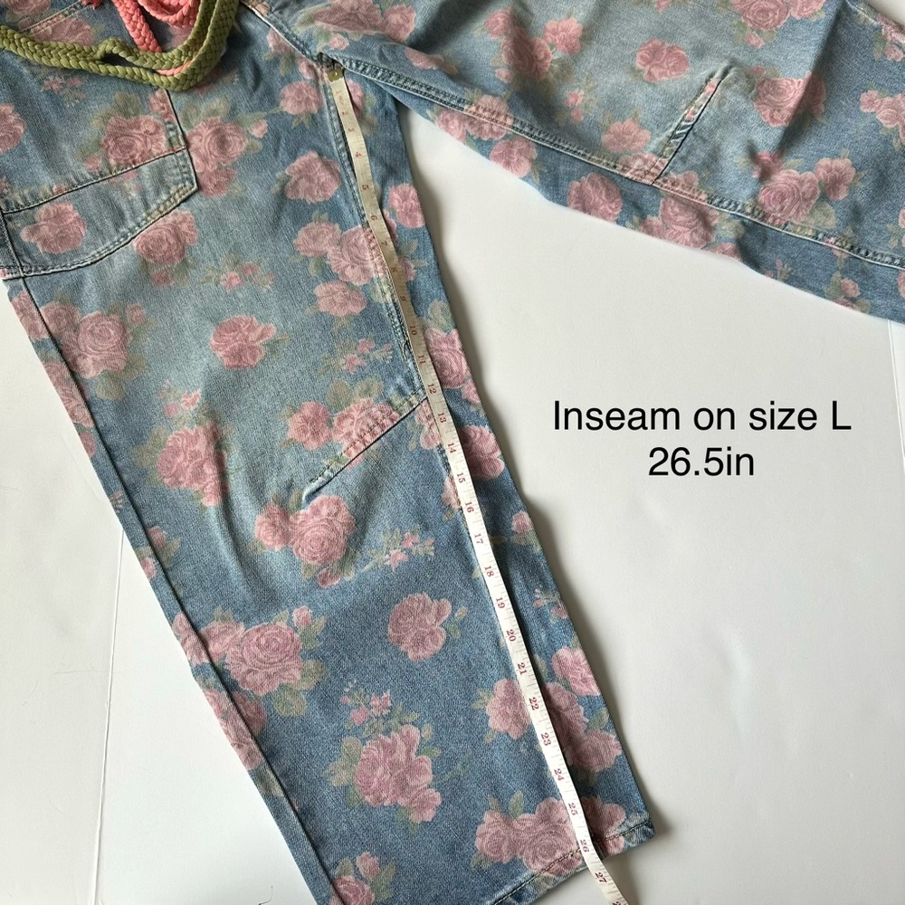 Oli & Hali Floral Print Barrel Jeans - Picture 7 of 7